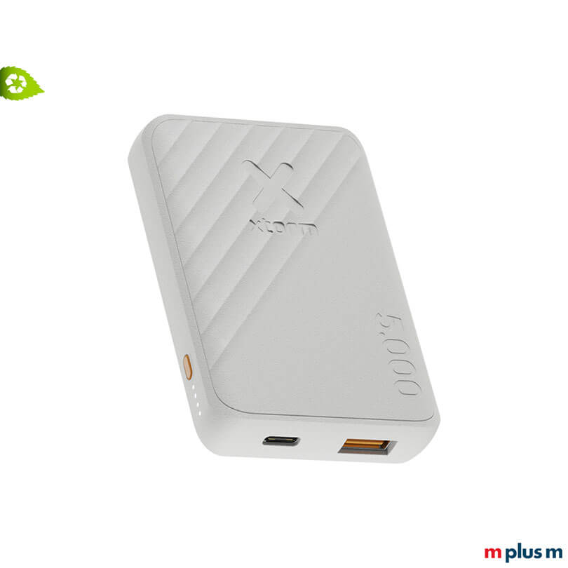 Weiße Xtorm Powerbank XG205 mit zwei USB Anschlüssen für gleichzeitiges Laden